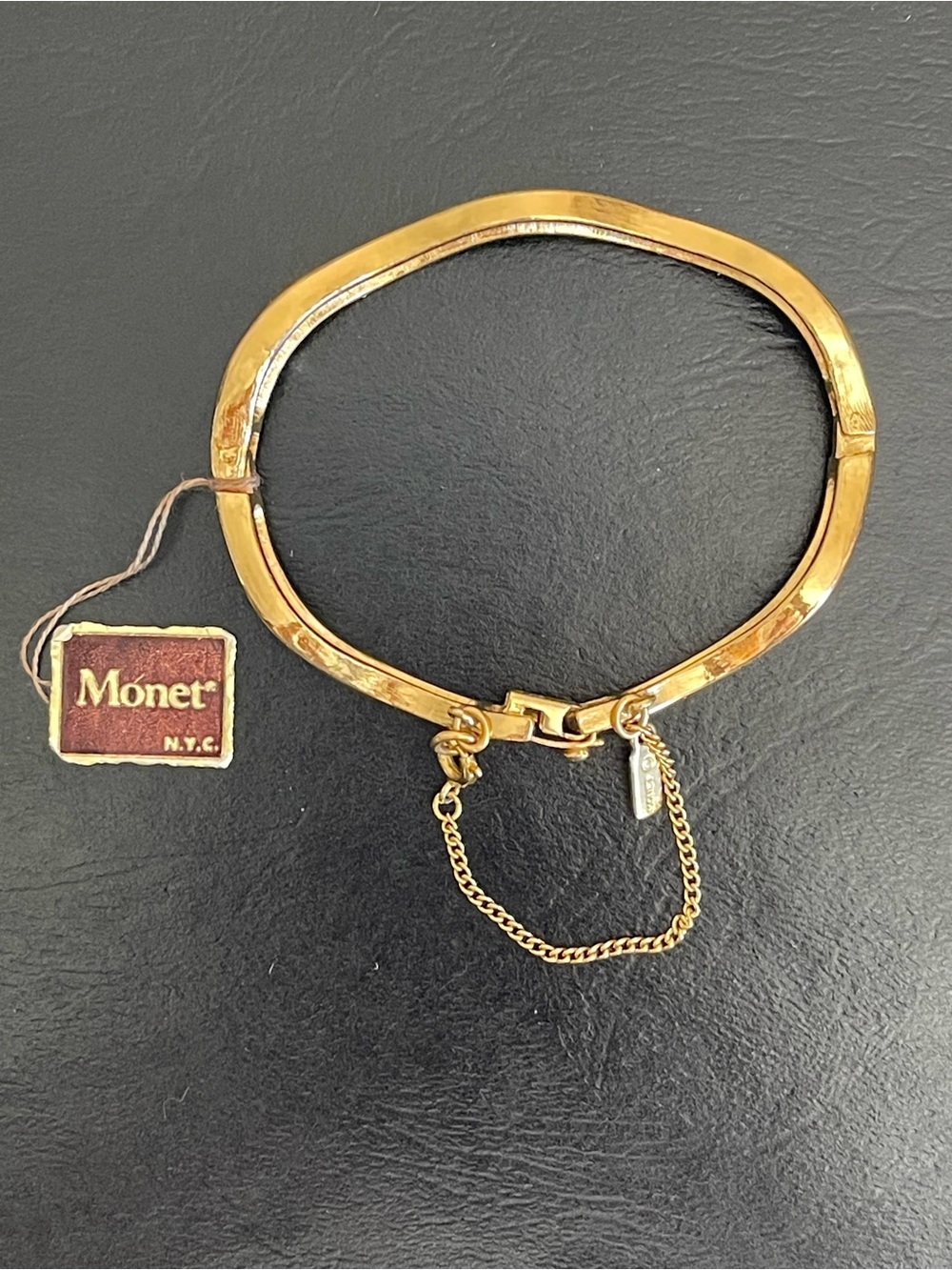 Vintage Monet Gold tone Wavy Chain Bracelet.